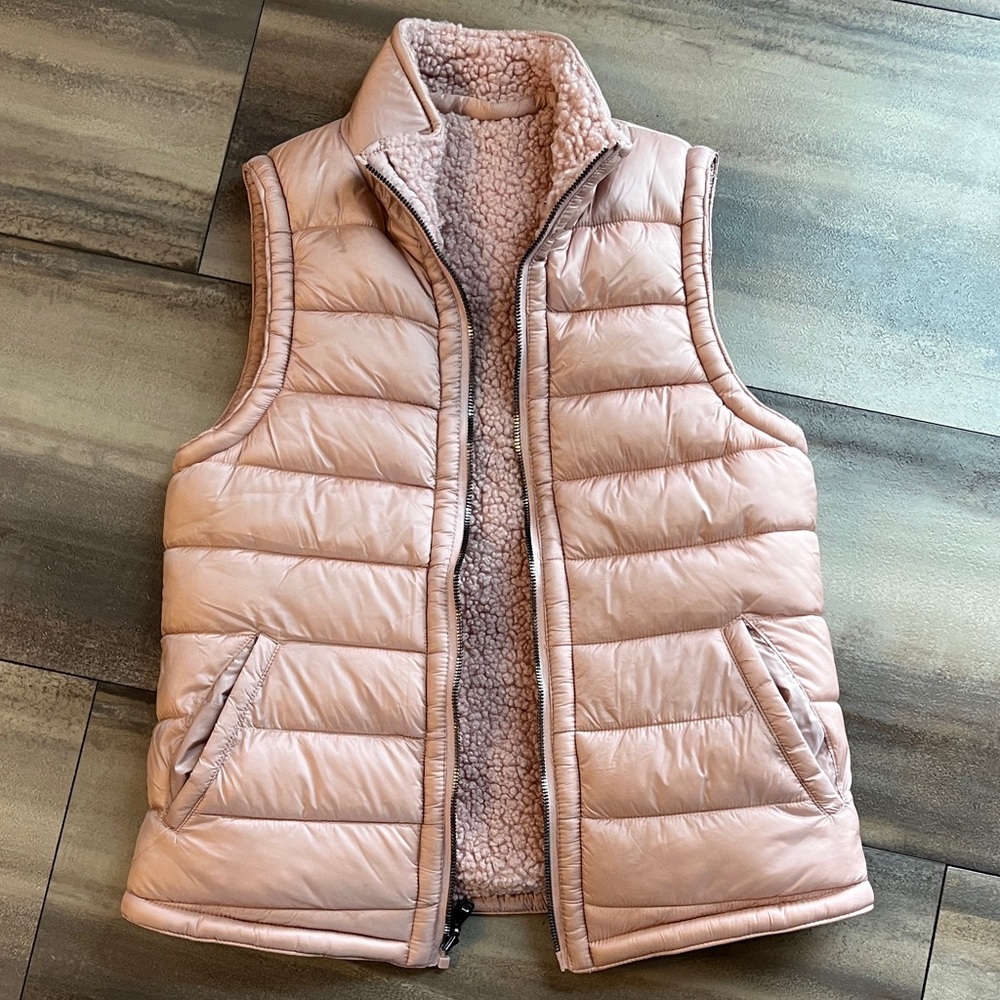 Women's Blush Quilted Vest